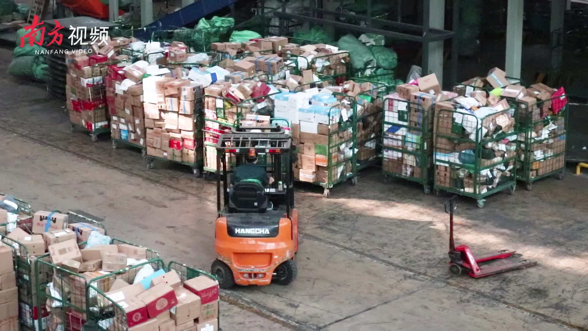 科技为"双十一"赋能:带你走进快递分拣的巨型车间